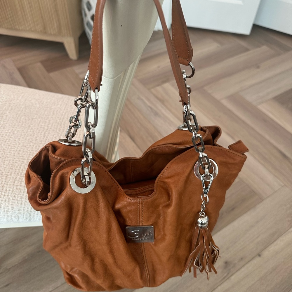 Elegant Tan Leather Shoulder Bag with Silver Accents